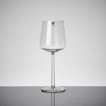 532922 Wine glass